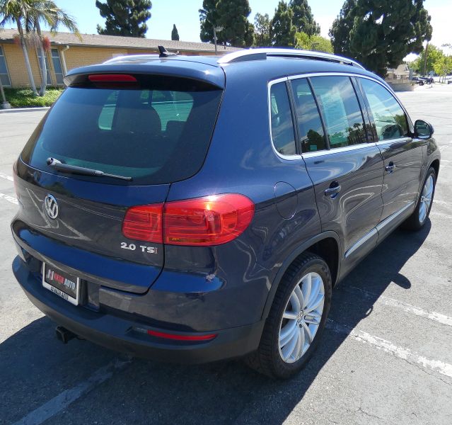 2015 VOLKSWAGEN TIGUAN 2.0T SEL SPORT UTILITY 4D
