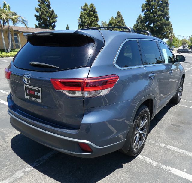 2018 TOYOTA HIGHLANDER LE SPORT UTILITY 4D
