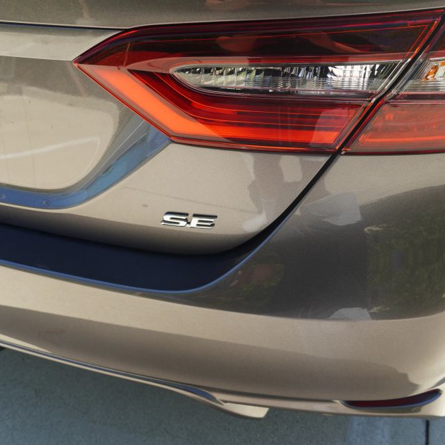 2022 TOYOTA CAMRY SE SEDAN 4D