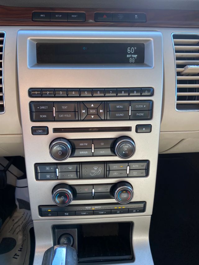 2010 FORD FLEX SEL SPORT UTILITY 4D