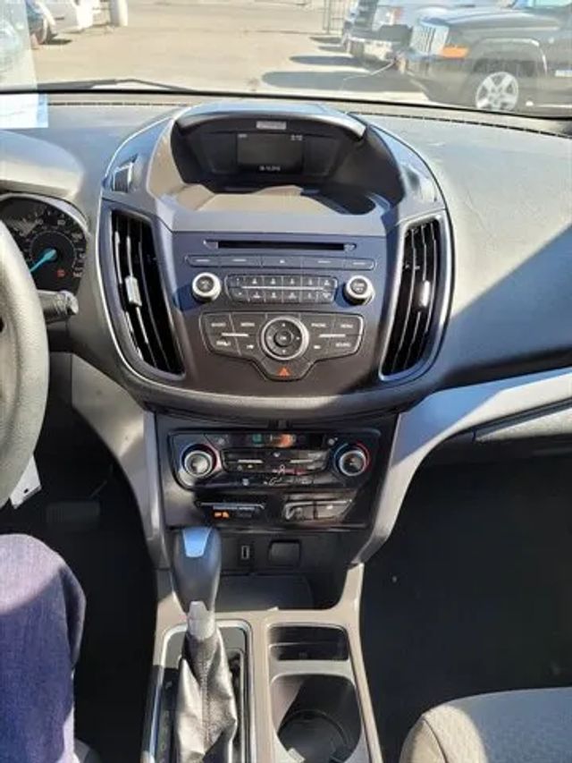 2017 FORD ESCAPE SE SPORT UTILITY 4D