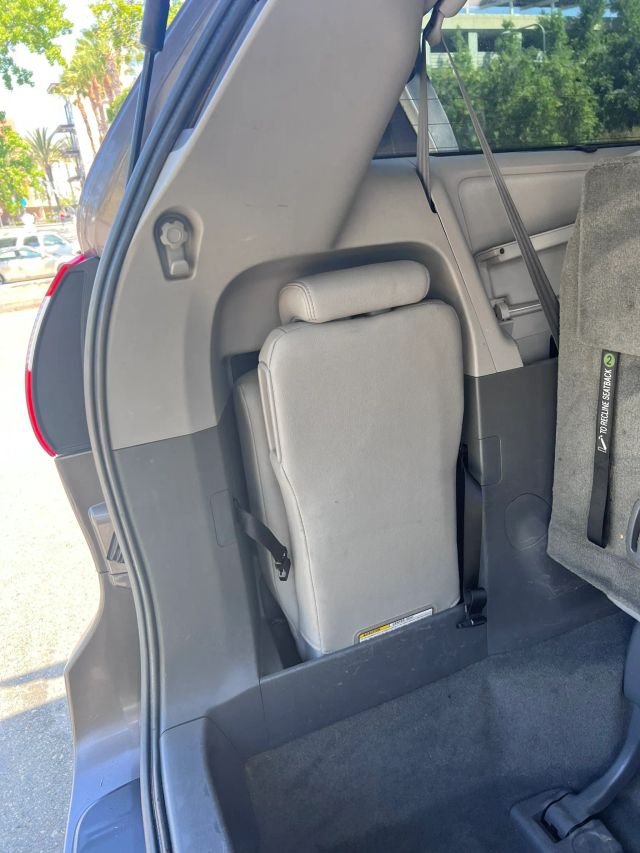 2015 TOYOTA SIENNA XLE MINIVAN 4D