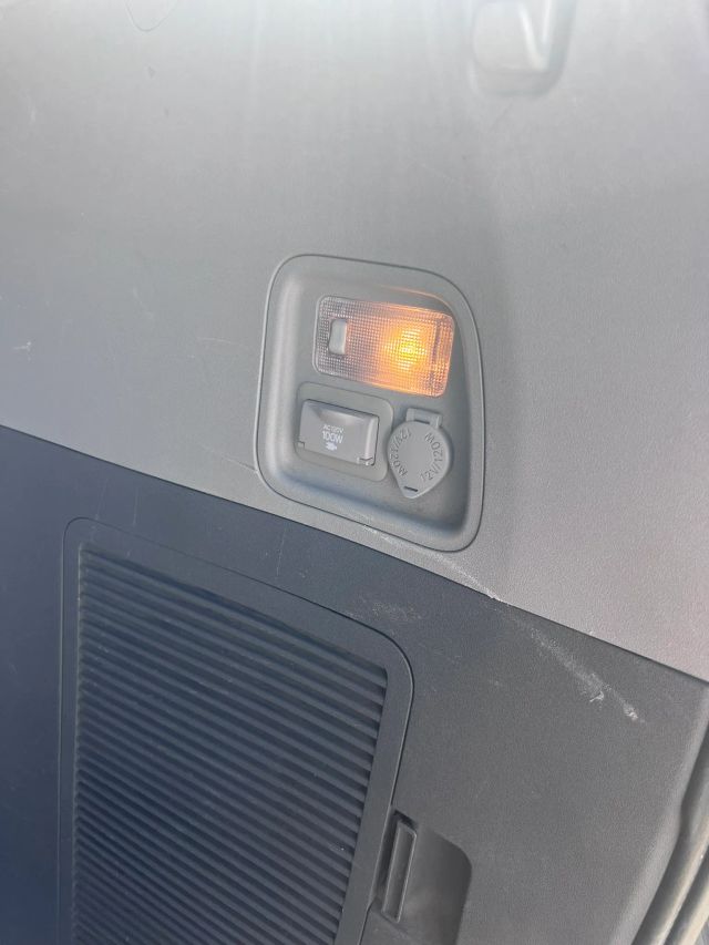 2015 TOYOTA SIENNA XLE MINIVAN 4D