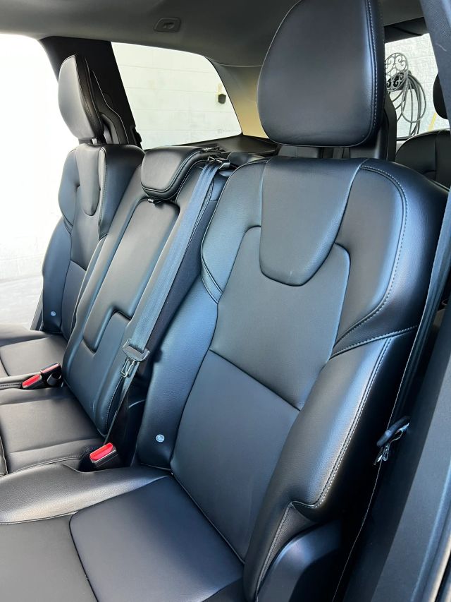 2020 VOLVO XC90 T5 MOMENTUM SPORT UTILITY 4D