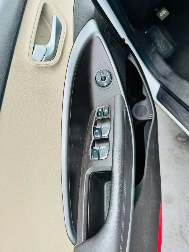 2013 HYUNDAI SANTA FE SPORT SPORT UTILITY 4D