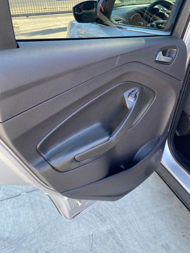 2016 FORD ESCAPE SE SPORT UTILITY 4D
