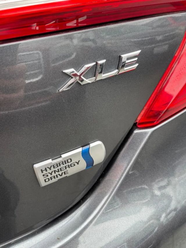 2012 TOYOTA CAMRY XLE HYBRID SEDAN 4D