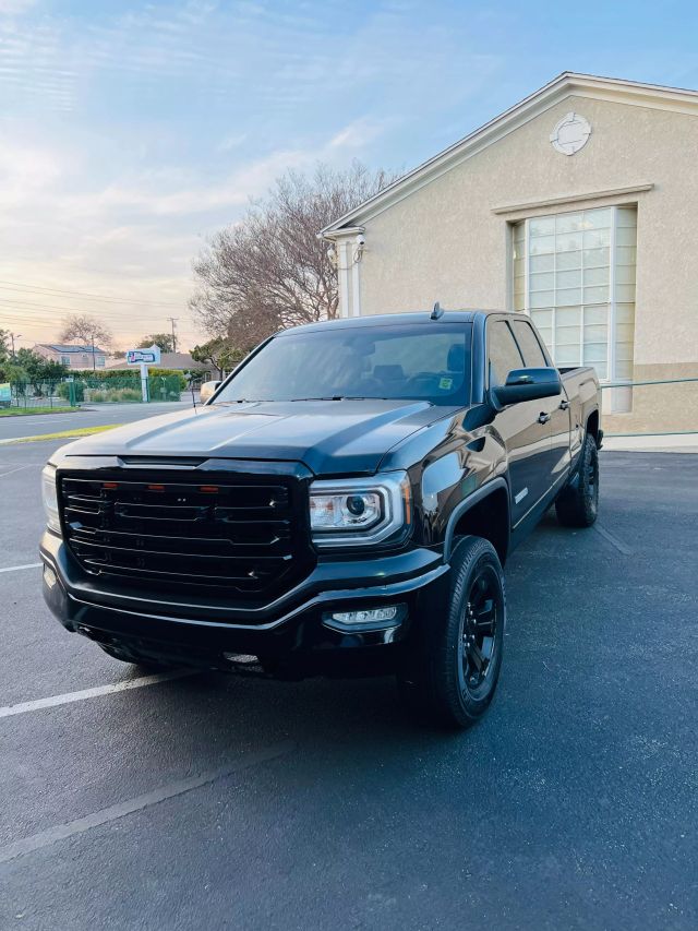 2017 GMC SIERRA 1500 DOUBLE CAB PICKUP 4D 6 1/2 FT