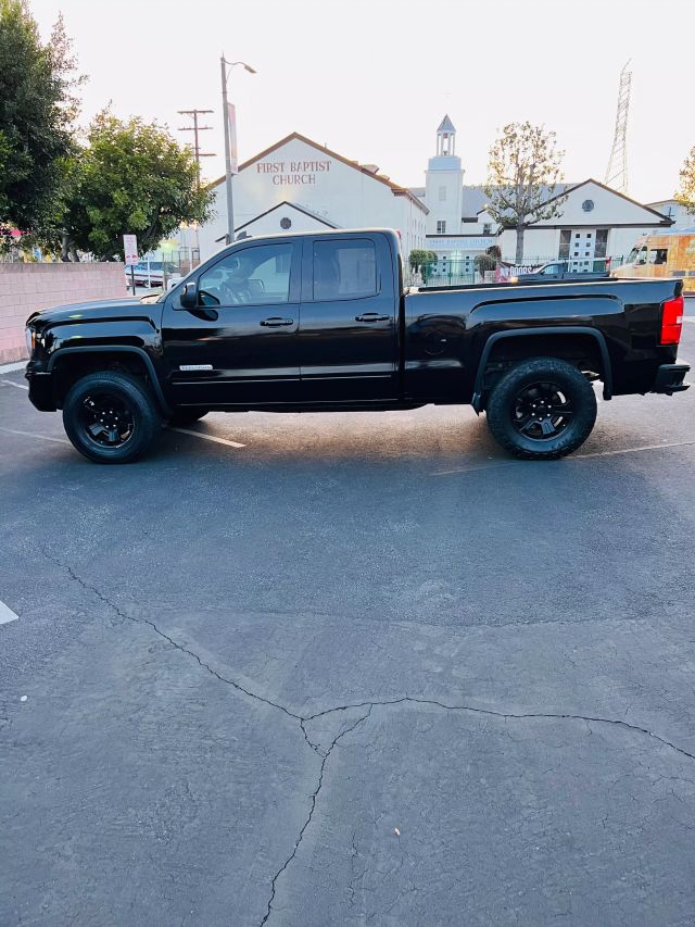2017 GMC SIERRA 1500 DOUBLE CAB PICKUP 4D 6 1/2 FT
