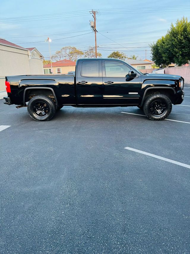 2017 GMC SIERRA 1500 DOUBLE CAB PICKUP 4D 6 1/2 FT