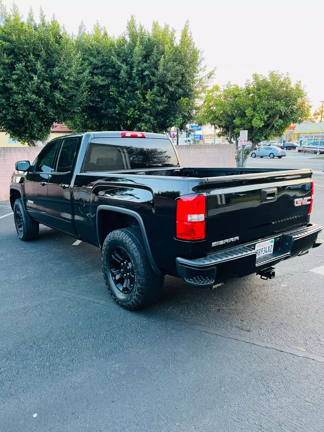 2017 GMC SIERRA 1500 DOUBLE CAB PICKUP 4D 6 1/2 FT