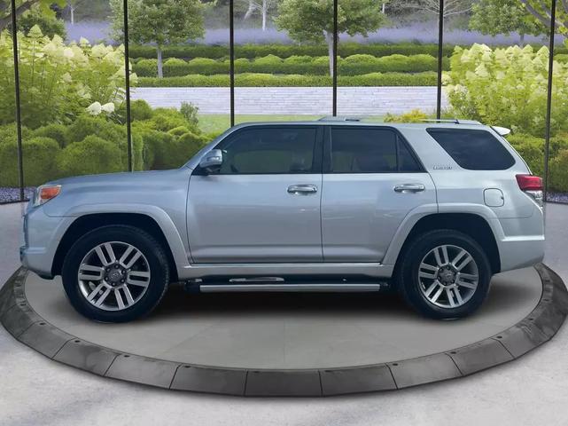 2013 Toyota 4Runner Limited photo 6