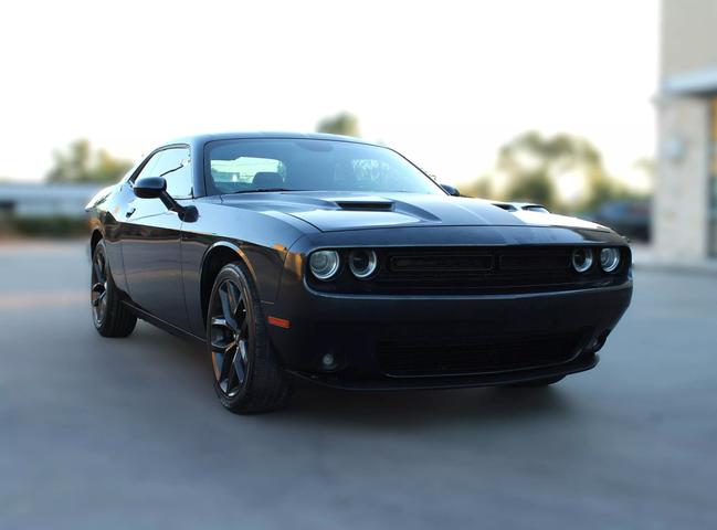 Dodge Challenger's photo