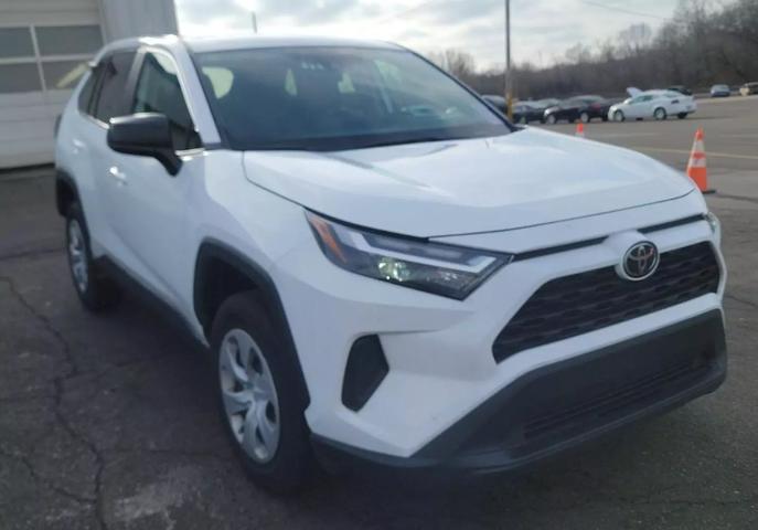 2024 Toyota RAV4 LE photo 3