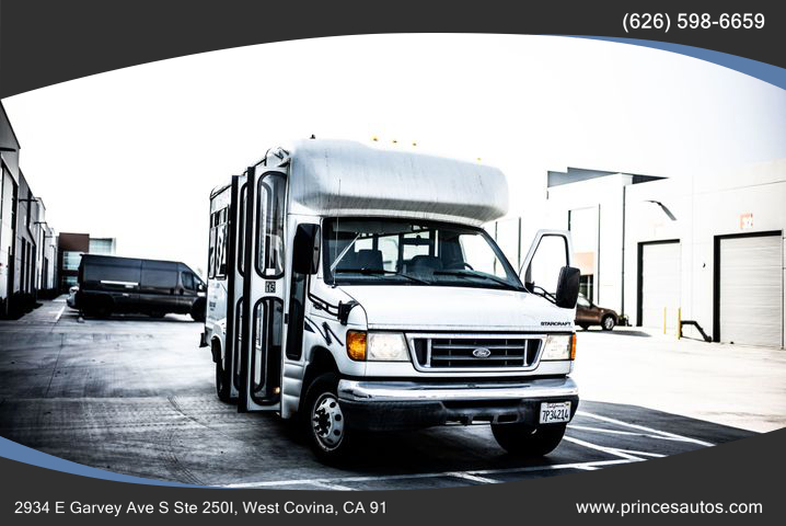 2004 Ford Econoline