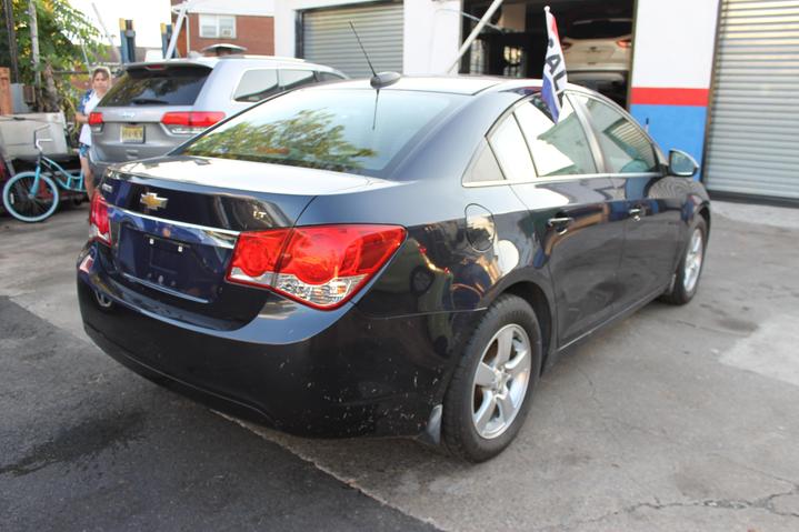 2015 Chevrolet Cruze 1LT photo 12