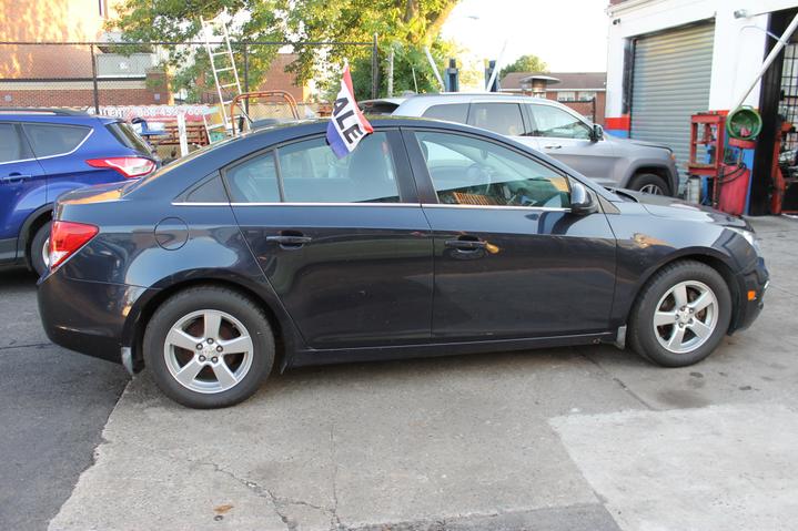 2015 Chevrolet Cruze 1LT photo 14