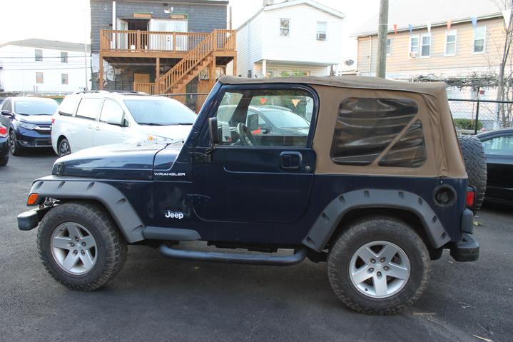 2002 Jeep Wrangler SE photo 3