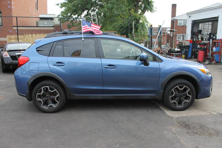 2014 Subaru XV Crosstrek Premium photo 10