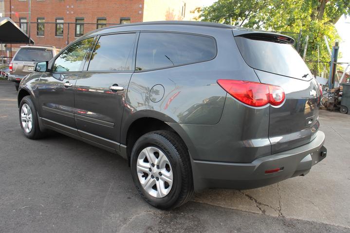 2012 Chevrolet Traverse LS photo 8