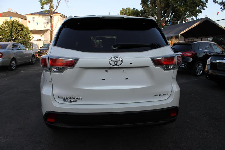 2015 Toyota Highlander XLE photo 5