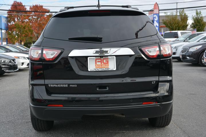 2017 Chevrolet Traverse 2LT photo 7