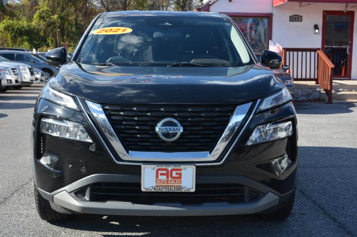 2021 Nissan Rogue SV photo 2