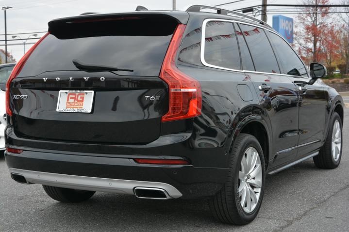 2017 Volvo XC90 Momentum photo 7