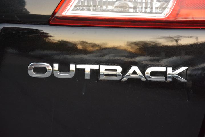 2014 Subaru Outback 2.5i Premium photo 13