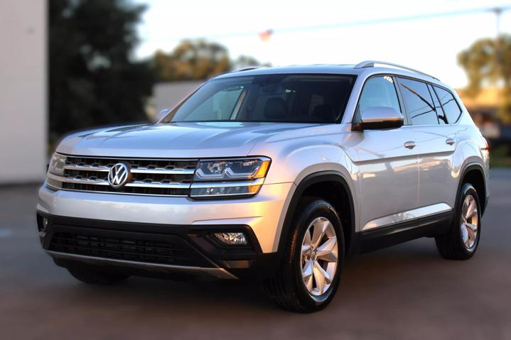 2018 Volkswagen Atlas SE photo 3