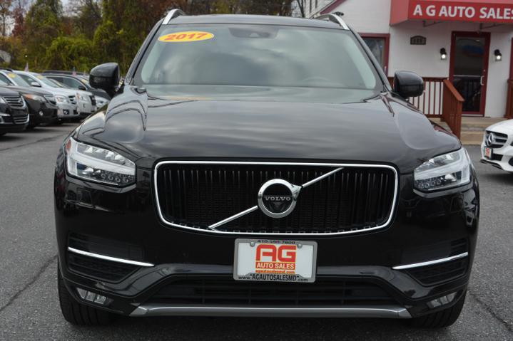 2017 Volvo XC90 Momentum photo 2