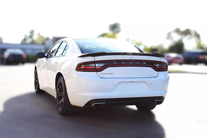 2020 Dodge Charger SXT photo 5