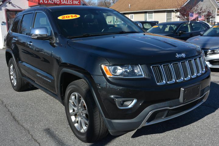 Jeep Grand Cherokee's photo