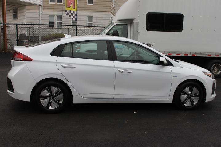 2019 Hyundai Ioniq Blue photo 4