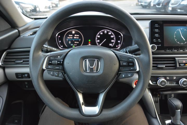 2018 Honda Accord LX photo 14