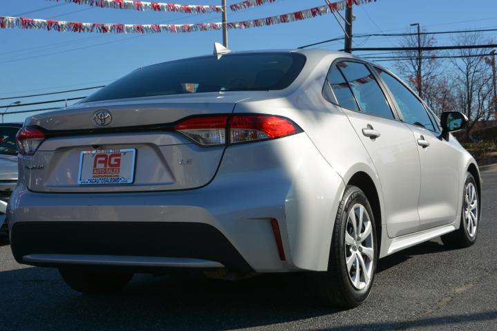 2021 Toyota Corolla LE photo 7