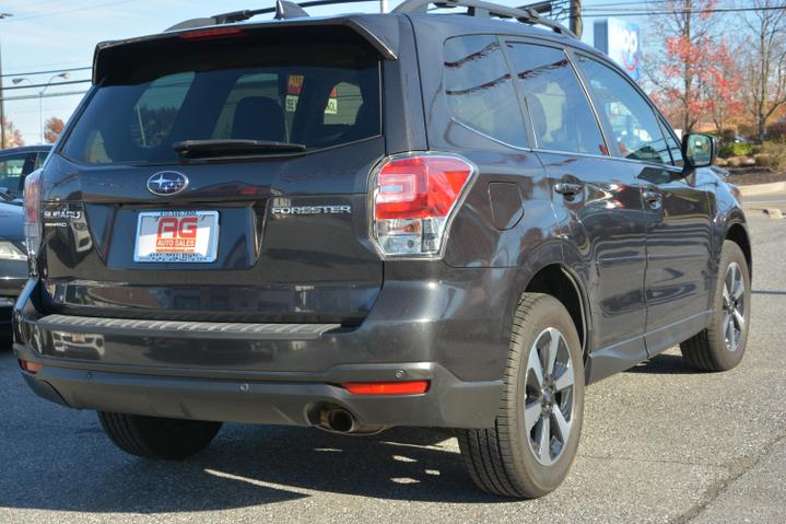 2018 Subaru Forester Limited photo 7