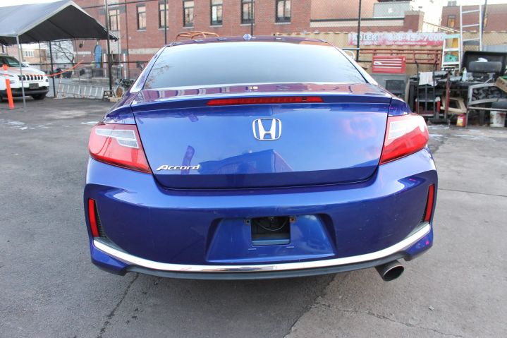 Image 5 of 2016 HONDA ACCORD