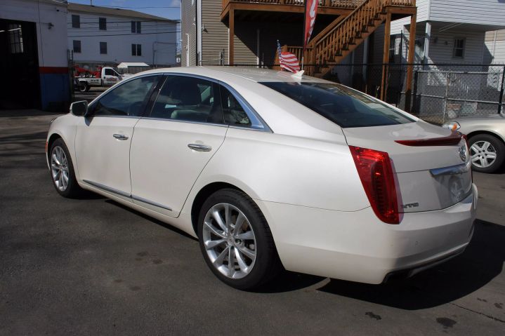 Image 5 of 2013 CADILLAC XTS