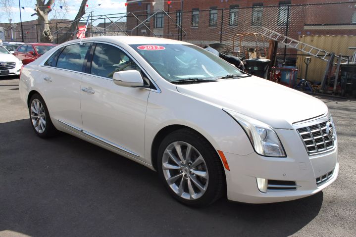 Image 9 of 2013 CADILLAC XTS