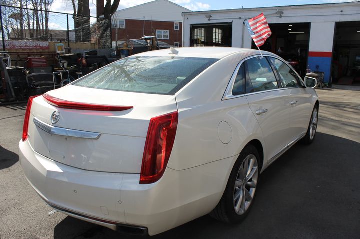 Image 7 of 2013 CADILLAC XTS