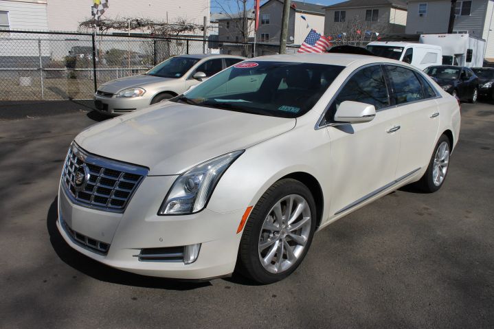 Image 3 of 2013 CADILLAC XTS