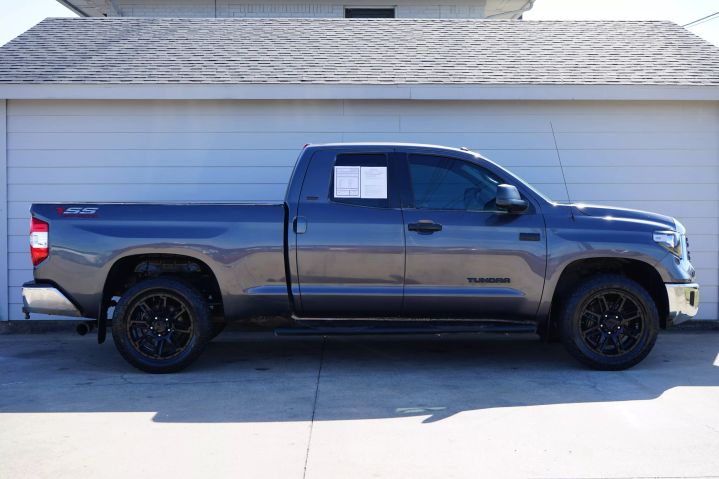 Used 2018 Toyota Tundra SR5 with VIN 5TFUW5F11JX716296 for sale in Garland, TX