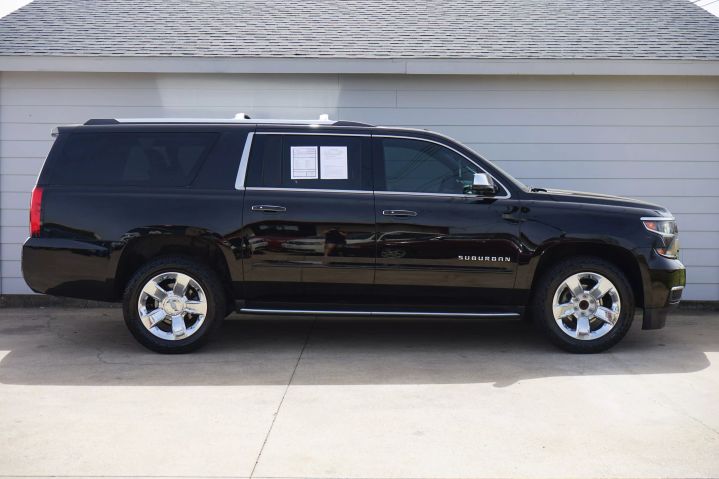 Used 2018 Chevrolet Suburban Premier with VIN 1GNSCJKC6JR133377 for sale in Garland, TX