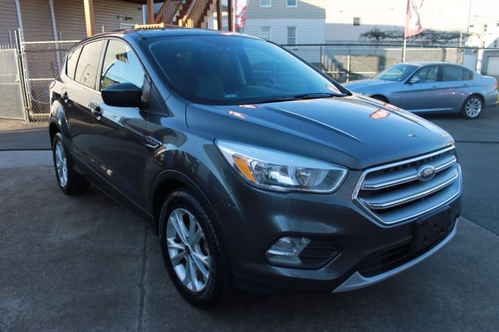 Image 9 of 2017 FORD ESCAPE