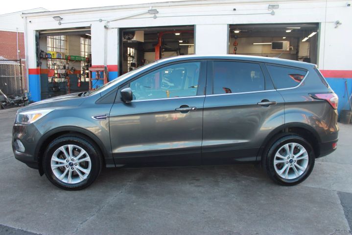 Image 2 of 2017 FORD ESCAPE