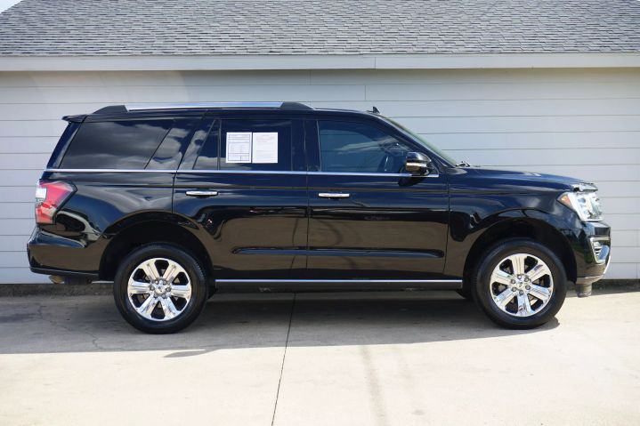 Used 2018 Ford Expedition Limited with VIN 1FMJU1KT2JEA52820 for sale in Garland, TX