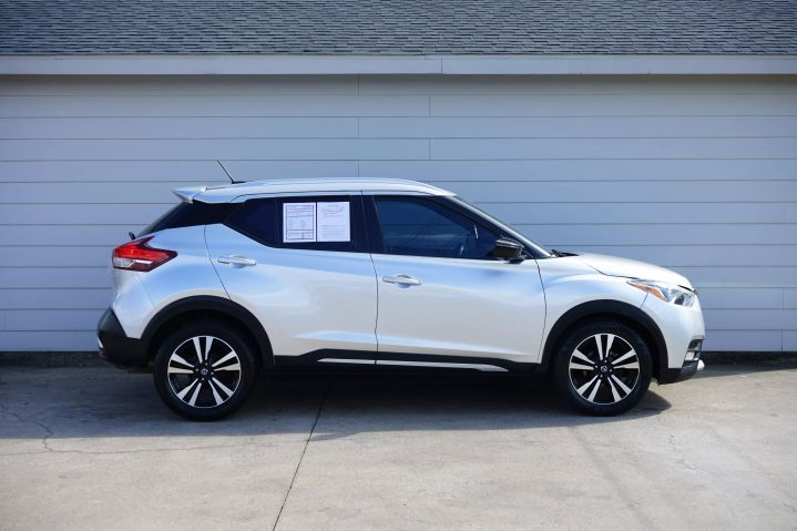 Used 2018 Nissan Kicks SR with VIN 3N1CP5CU6JL538701 for sale in Garland, TX
