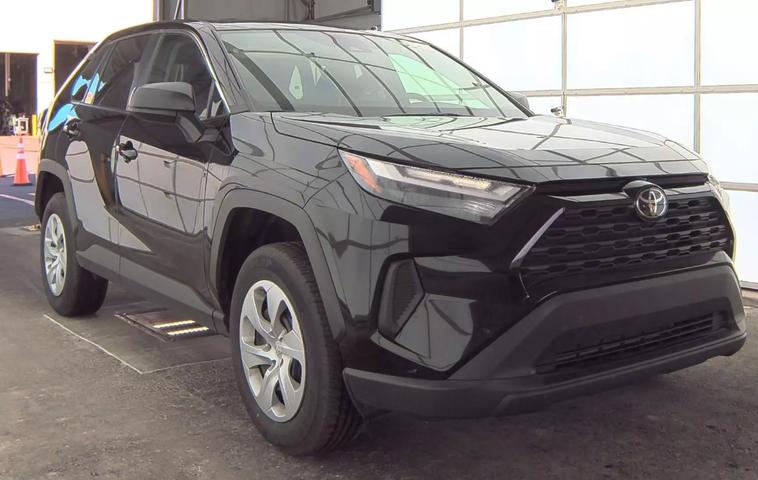 2024 Toyota RAV4 LE photo 2