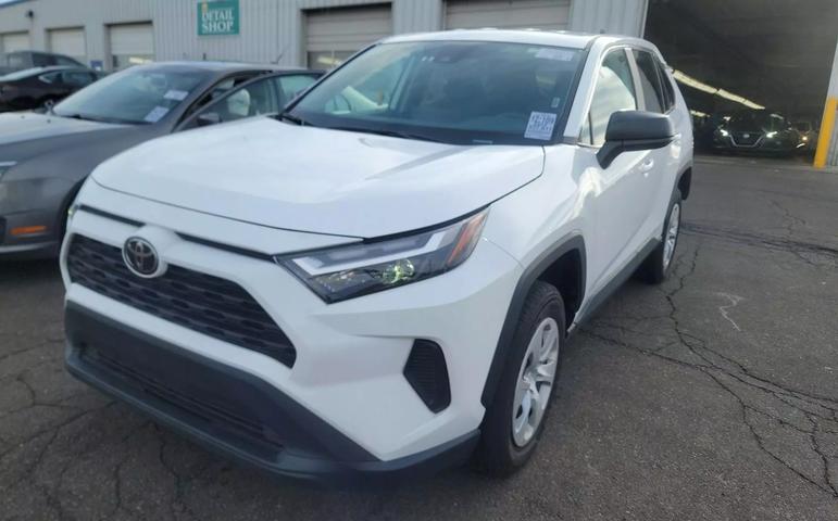 Toyota RAV4's photo